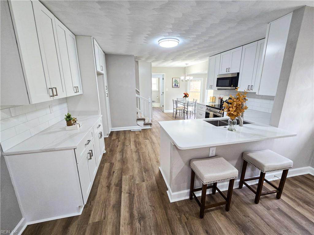 228 Oakengate Turn - Photo 1