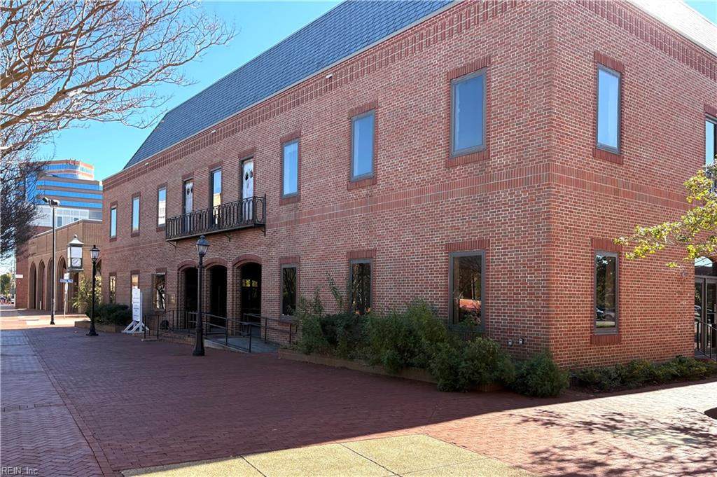 1 Queen St - Photo 1