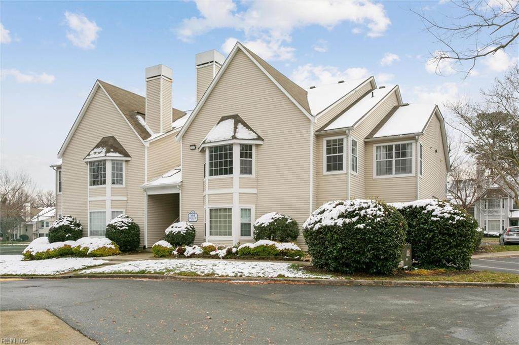 103 Marshall Way - Photo 1