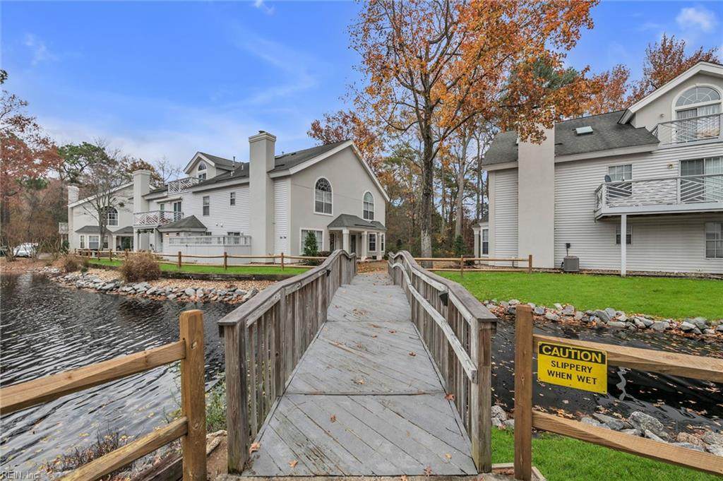 517 Seahorse Rn - Photo 1