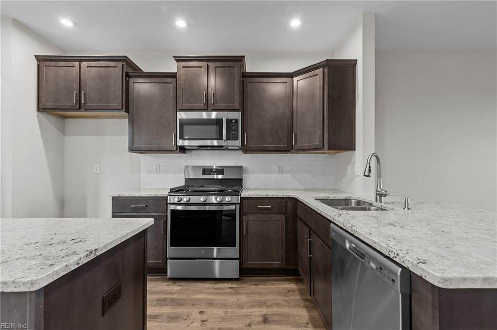 124 Freeman Dv - Photo 1