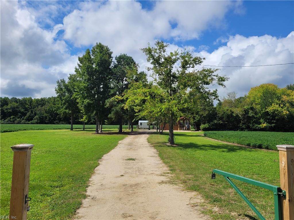 9378 Robins Neck Rd - Photo 1