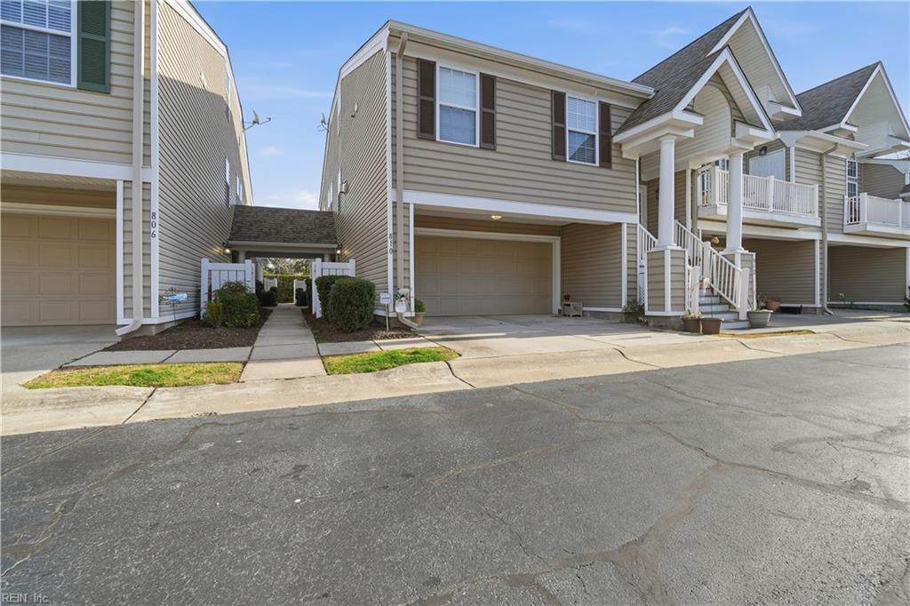 810 Kearney Pl - Photo 1