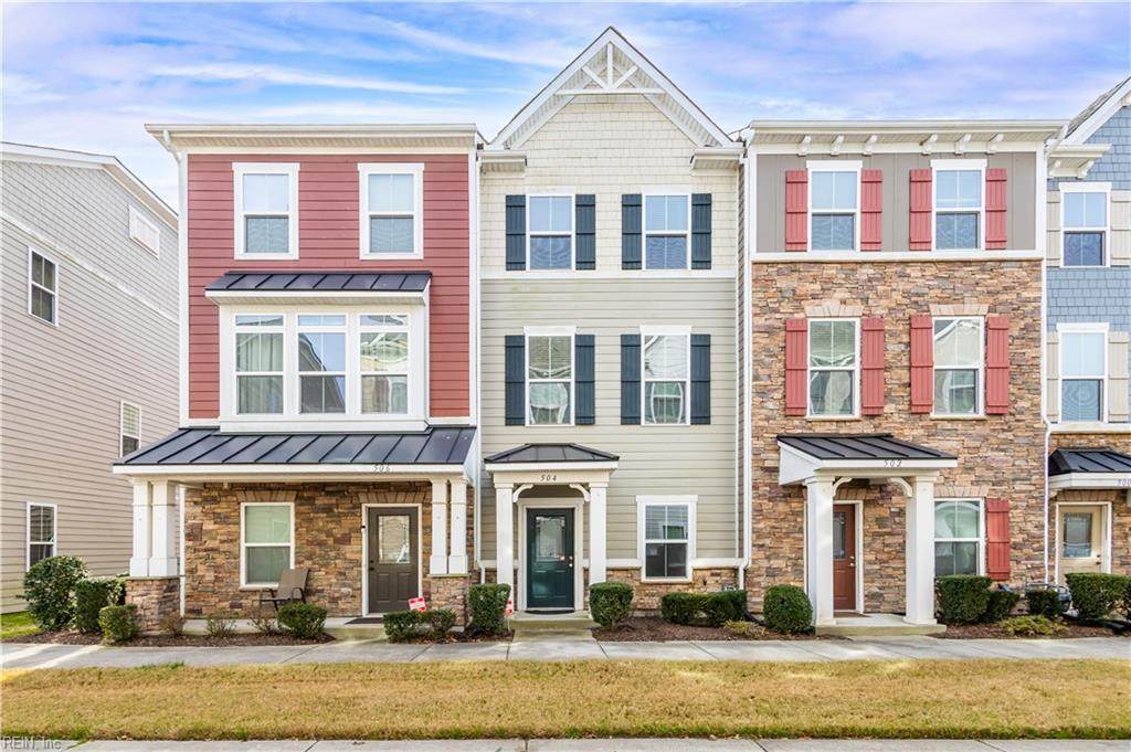 504 Sloane St - Photo 1