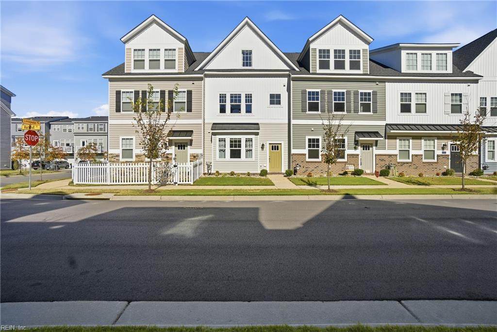 411 Asuza St - Photo 1