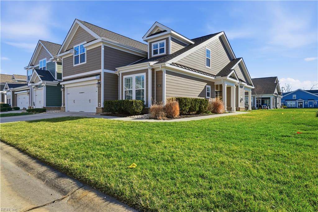 204 Thornwood Dr - Photo 1