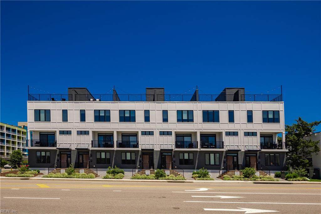 953 Pacific Ave - Photo 1