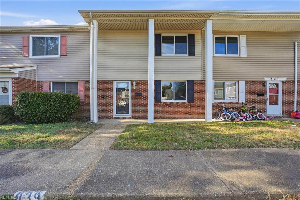 839 Devonshire Ct - Photo 1