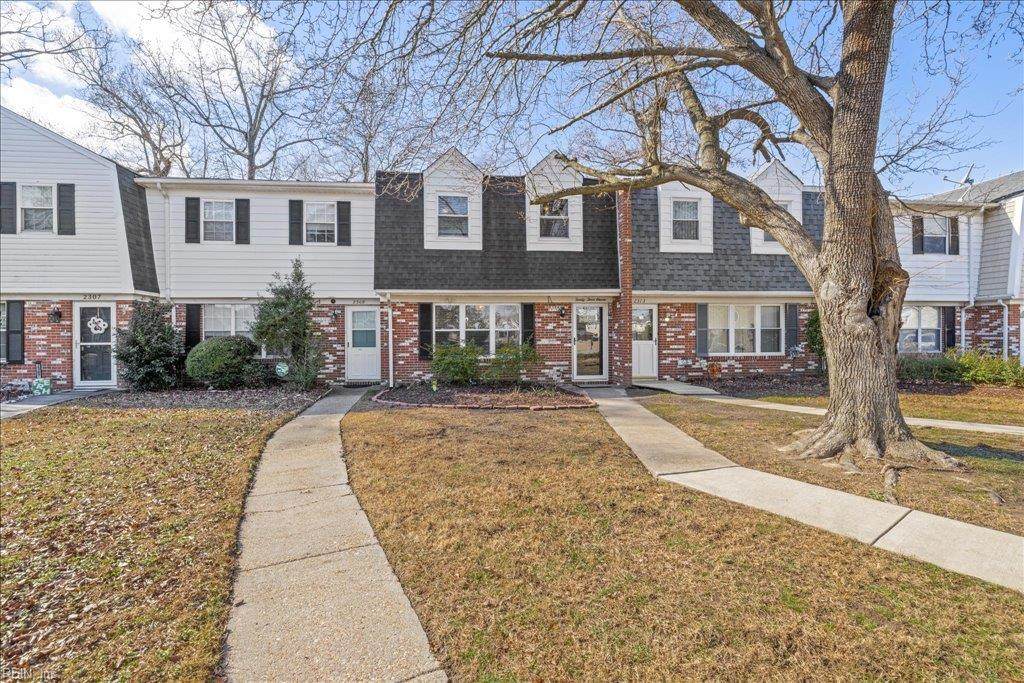 2311 Brigadoon Ct - Photo 1