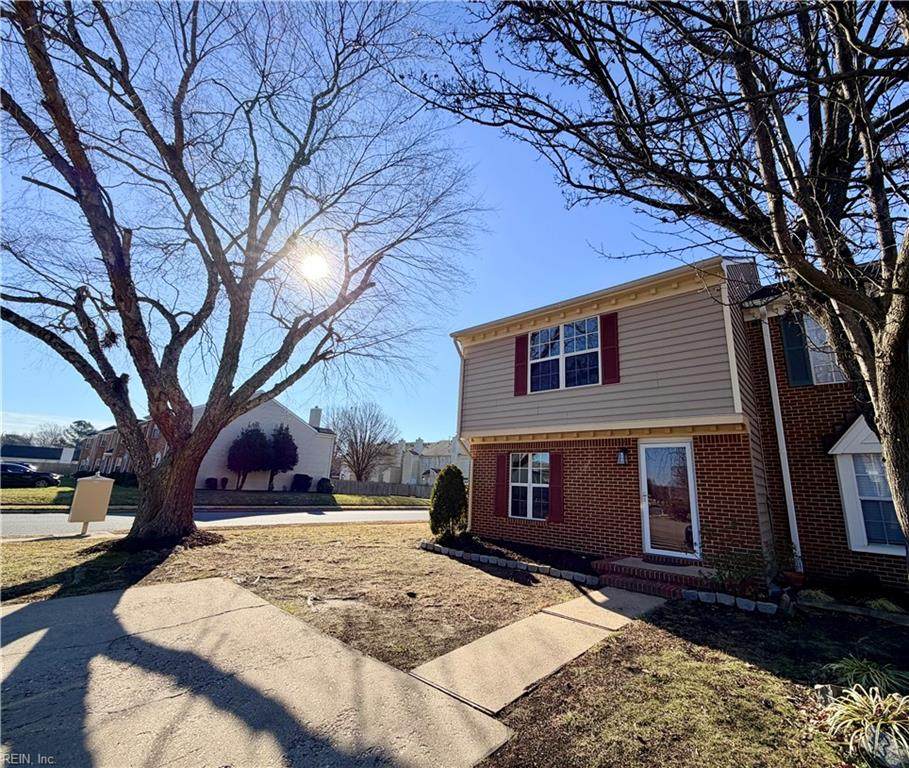 801 Sutherland Arch - Photo 1