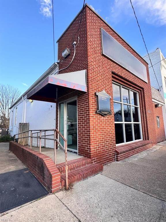 10233 Rogers Dr - Photo 1