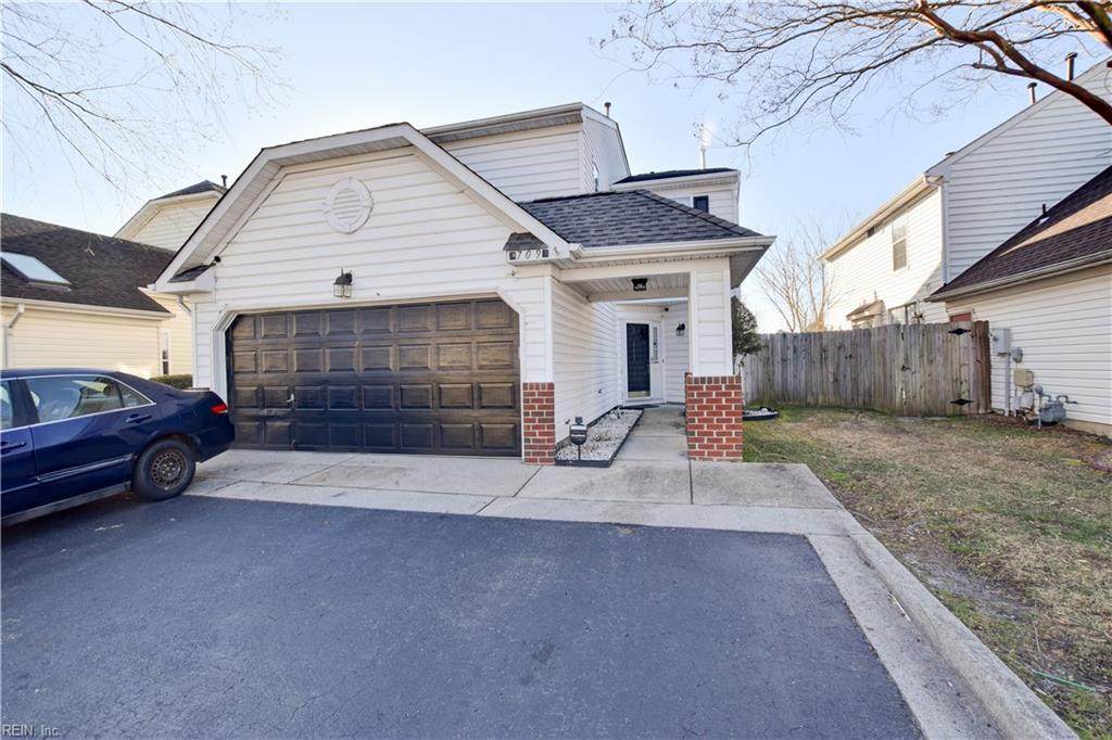 709 Whisper Walk - Photo 1