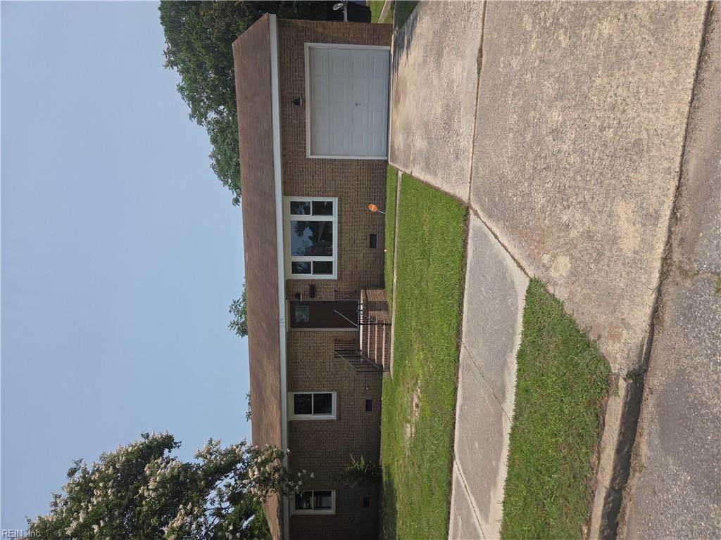 129 Elm Ave - Photo 1