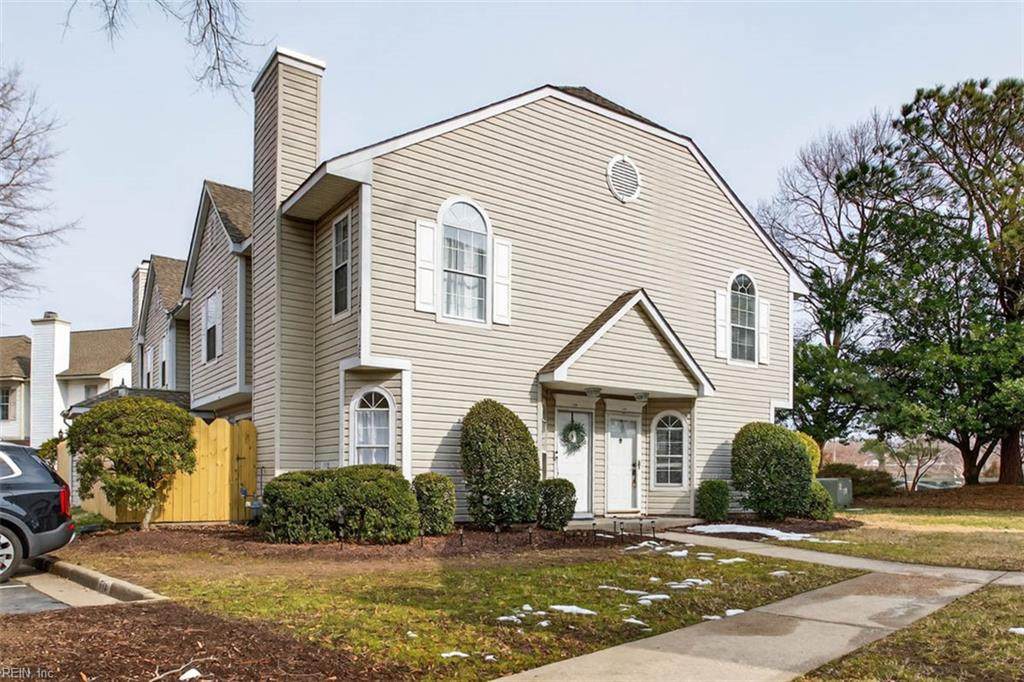 1724 Cottenham Ln - Photo 1