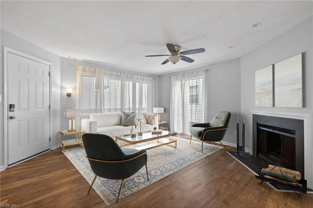 2212 Vista Cir - Photo 1