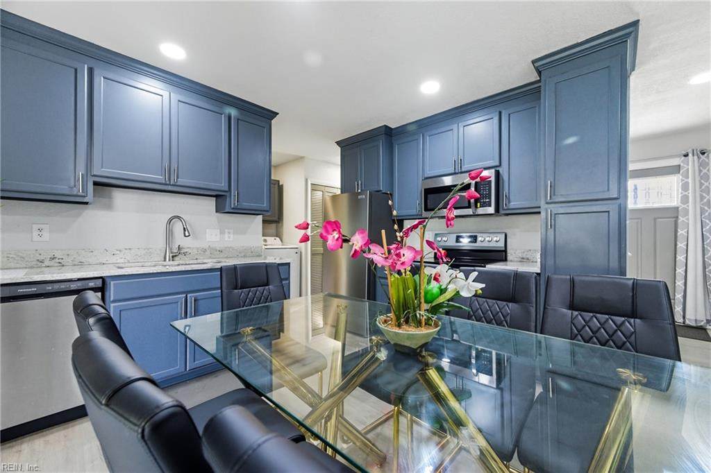 311 48th St - Photo 1