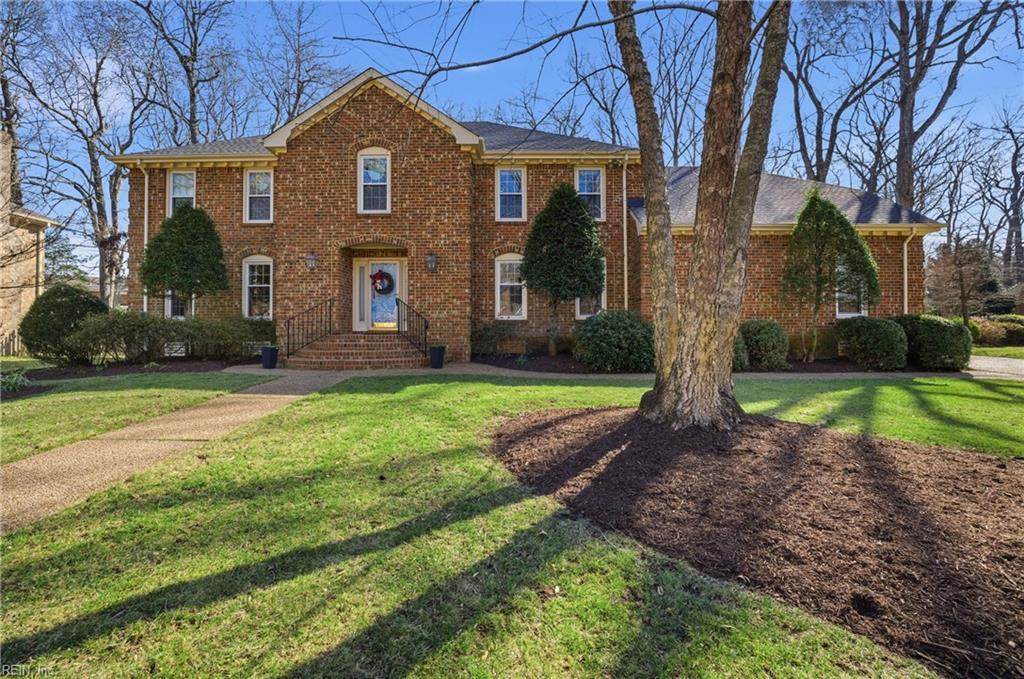 916 Downshire Chse - Photo 1