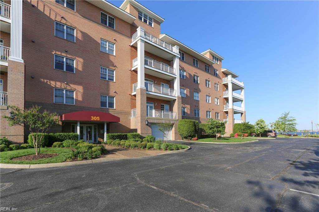 305 Brooke Ave - Photo 1