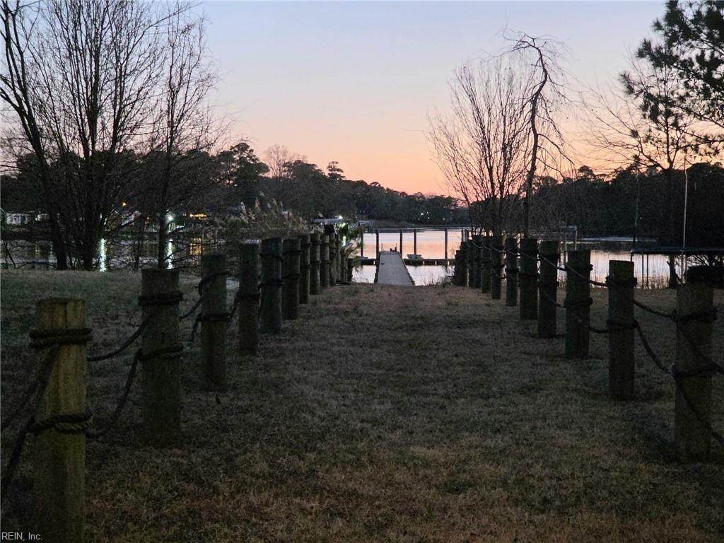 460 Shorewood Ct - Photo 1