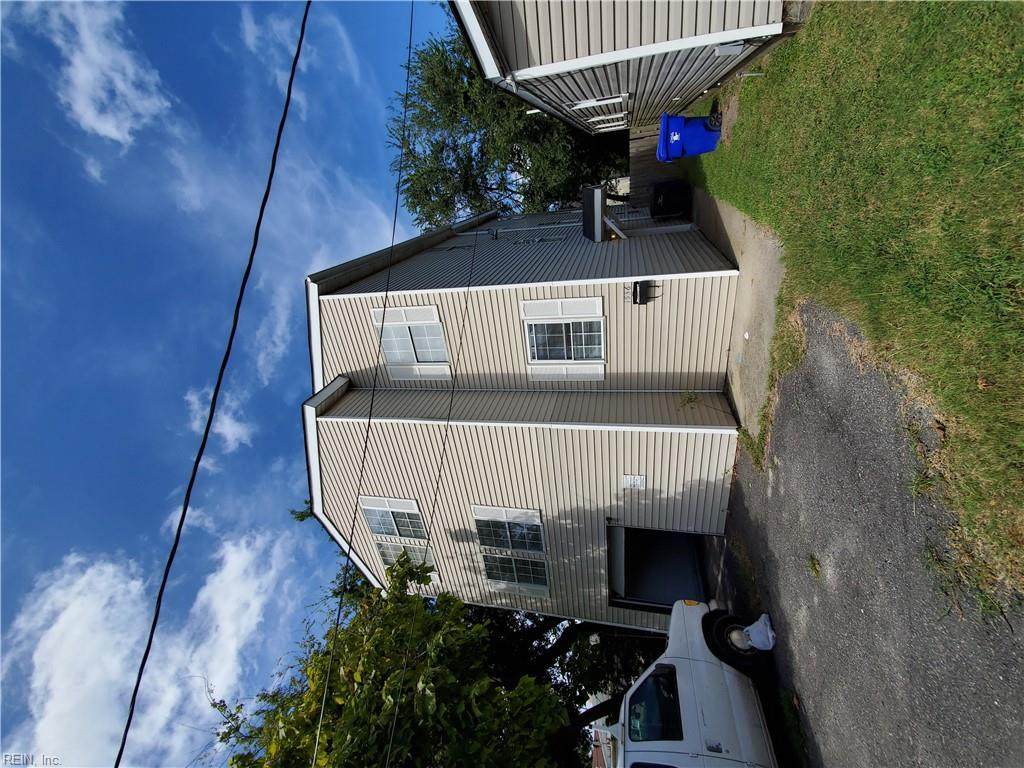 1536 40th St - Photo 1