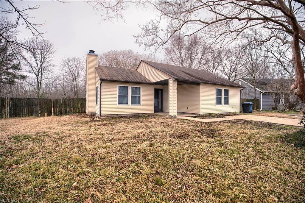 2633 Au Sable Pl - Photo 1