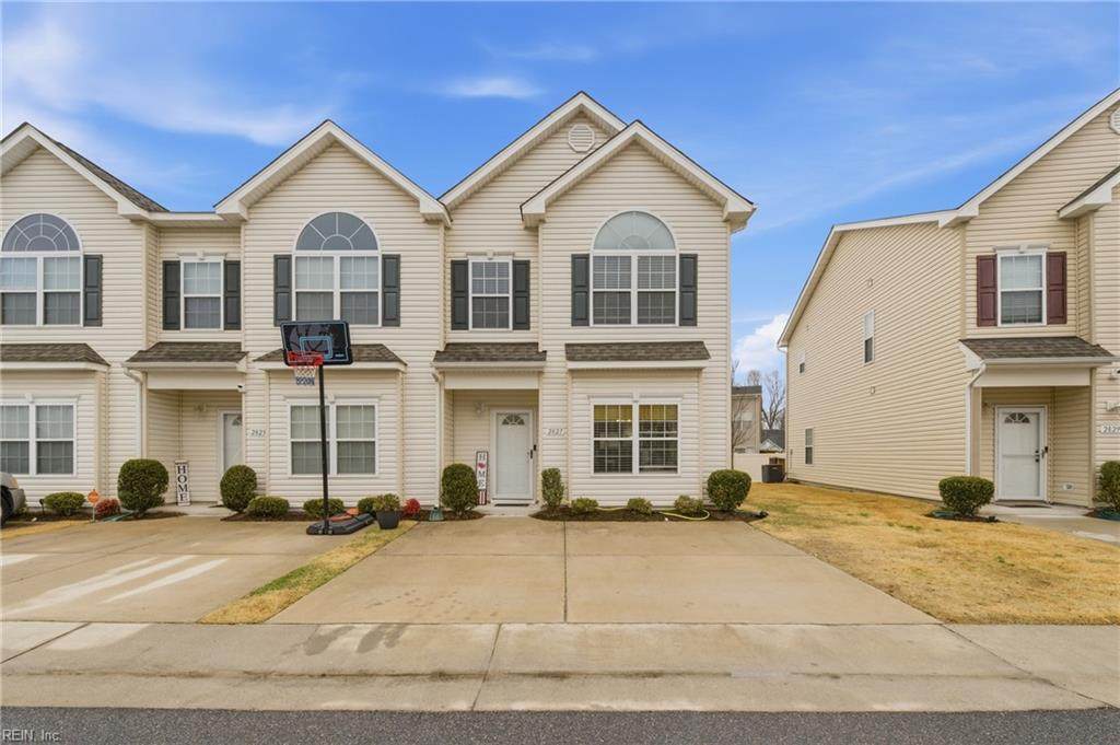 2827 Estella Way - Photo 1