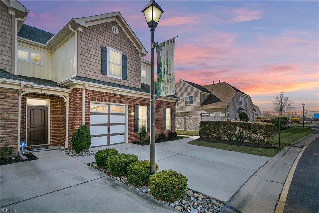 817 Harvest Green Ln - Photo 1