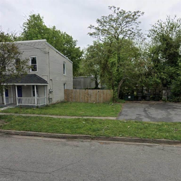 1210 Maltby Ave - Photo 1