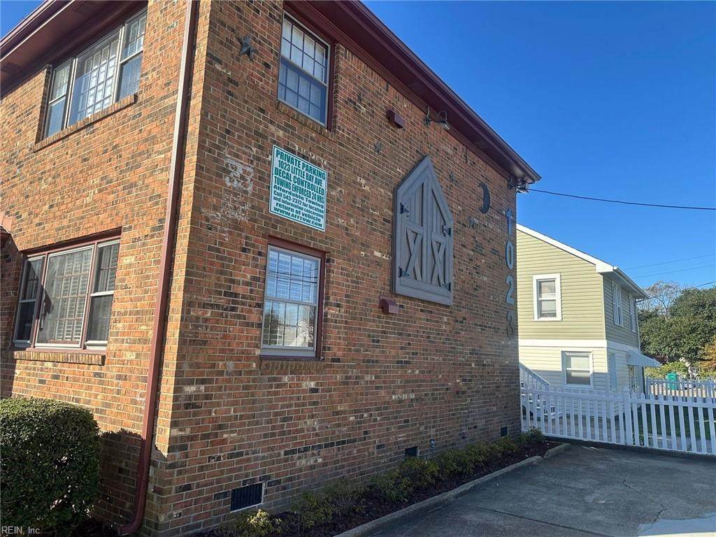 1023 Little Bay Ave - Photo 1