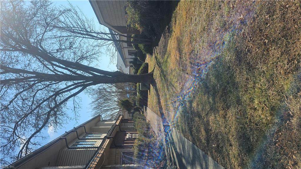 11747 Jefferson Ave - Photo 1