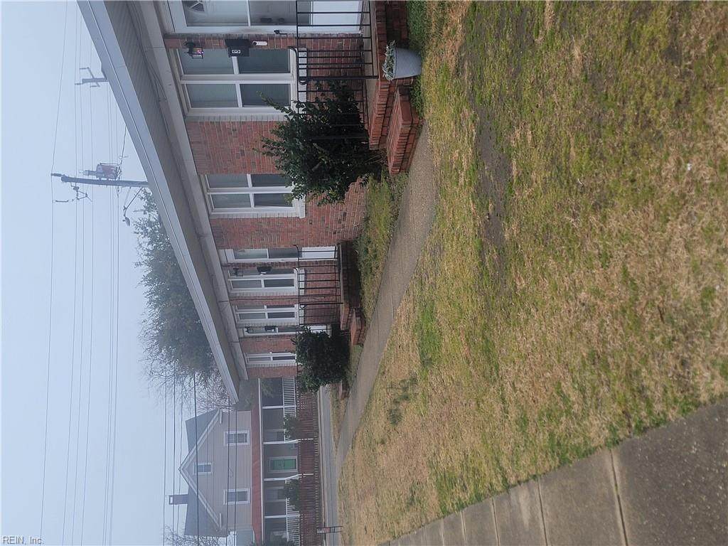 1381 Ocean View Ave - Photo 1