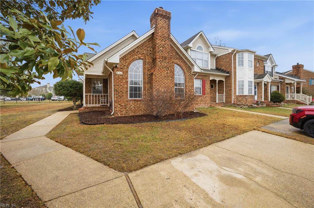 400 Lake Cir - Photo 1