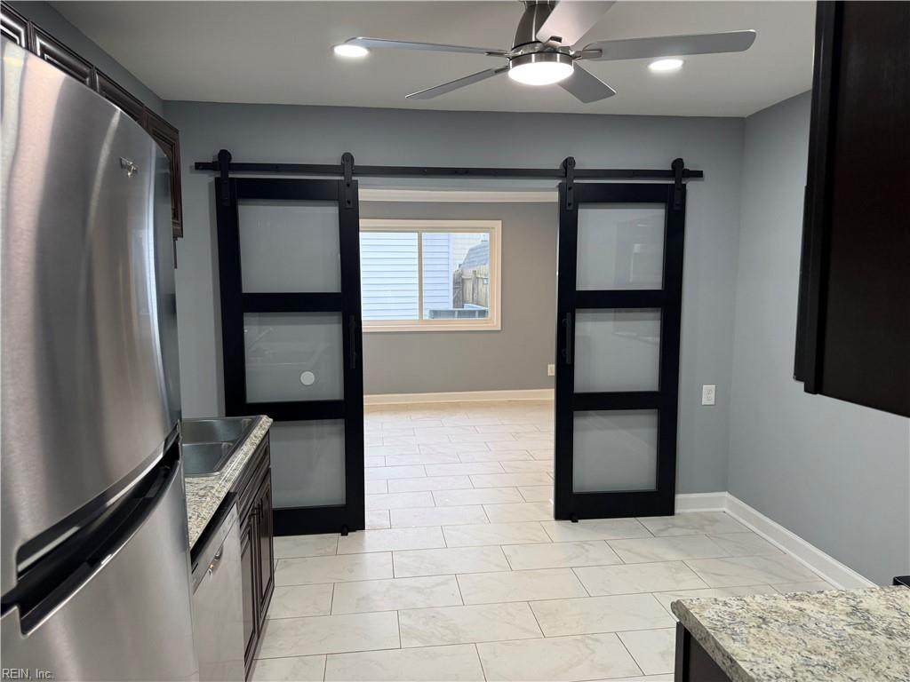 959 Club House Rd - Photo 1