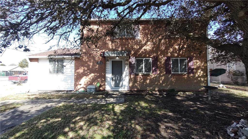 1918 Nickerson Blvd - Photo 1