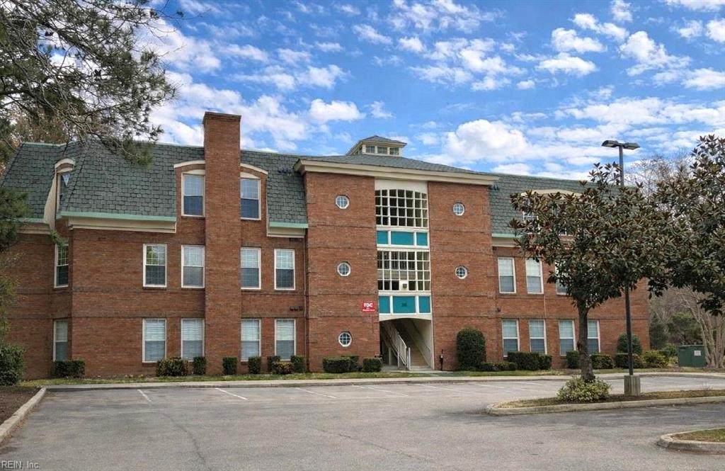 300 Riveranne Ct - Photo 1