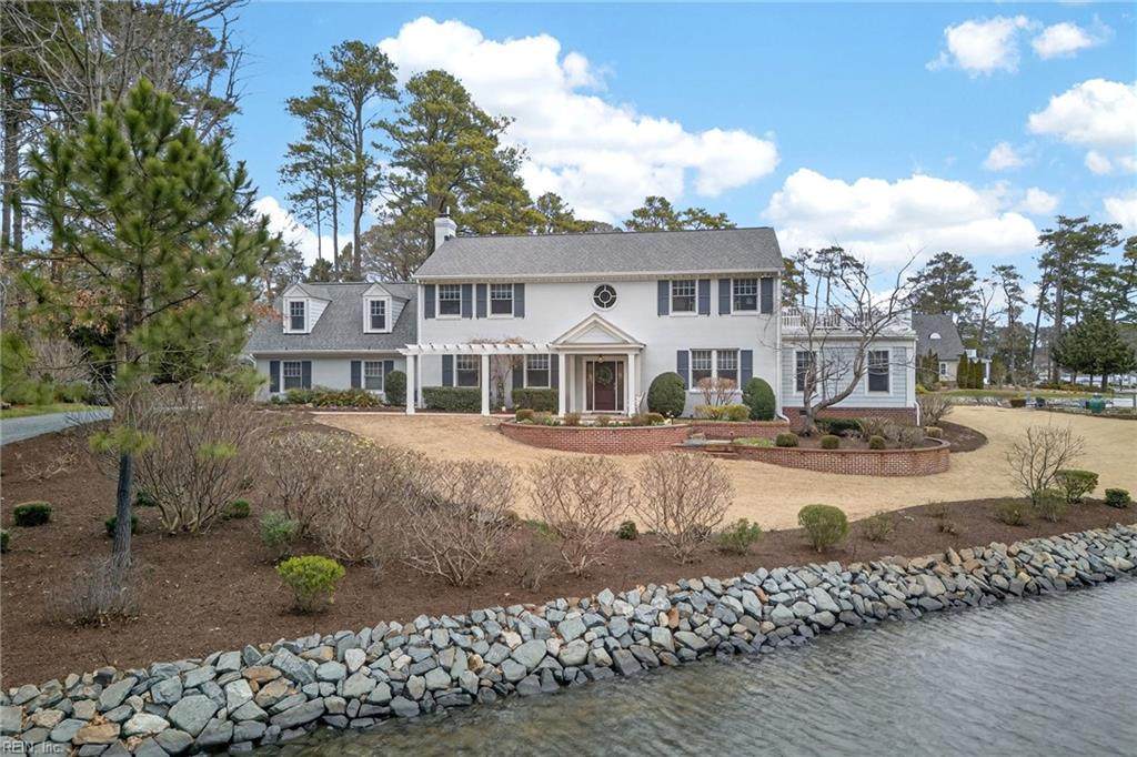 916 Oriole Dr - Photo 1