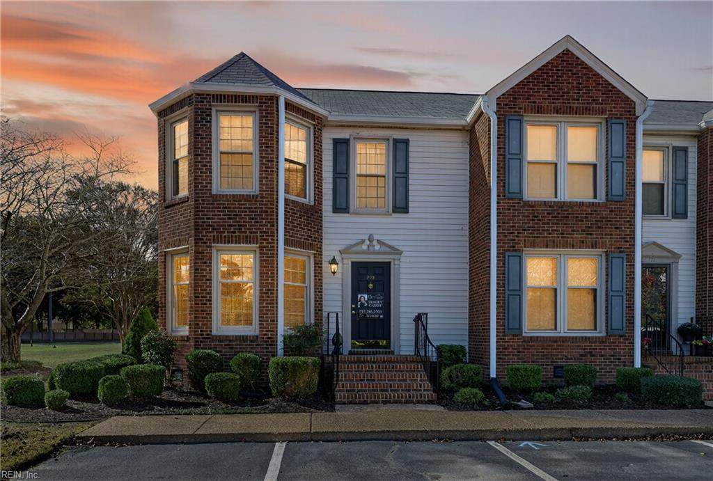 223 River Point Dr - Photo 1