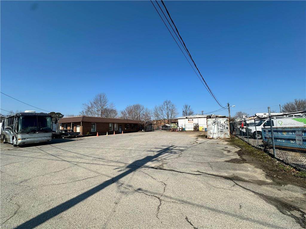 1702 Southern Blvd - Photo 1