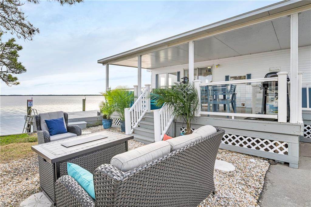 3665 Sandpiper Rd - Photo 1