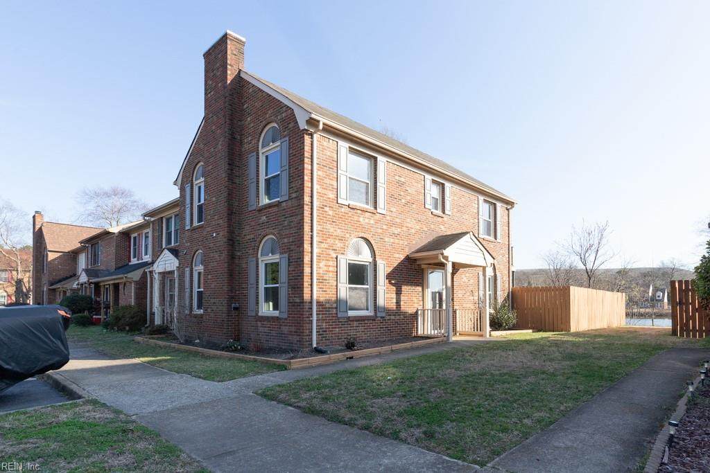 27 Dawn Ln - Photo 1