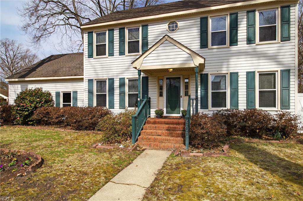 600 Gloria Dr - Photo 1