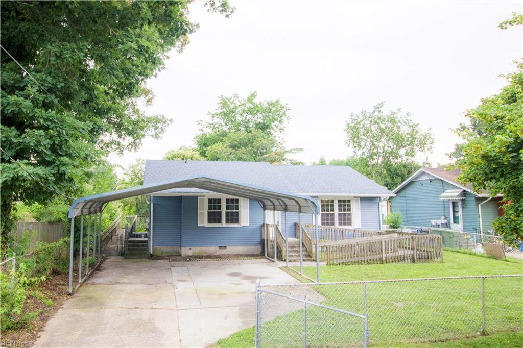 1343 39th St - Photo 1