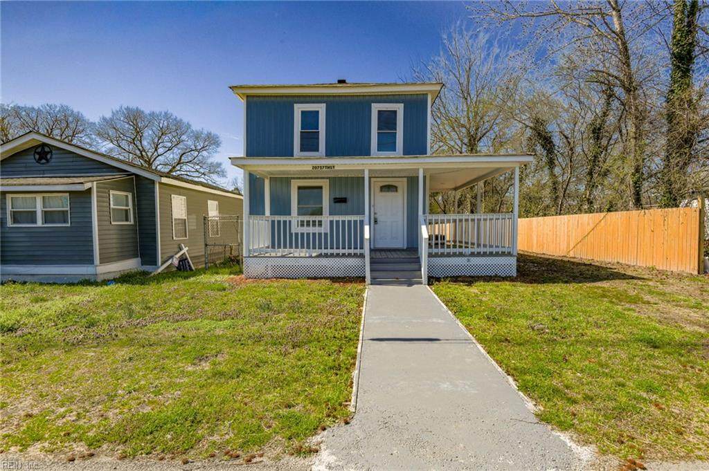 207 7th St - Photo 1