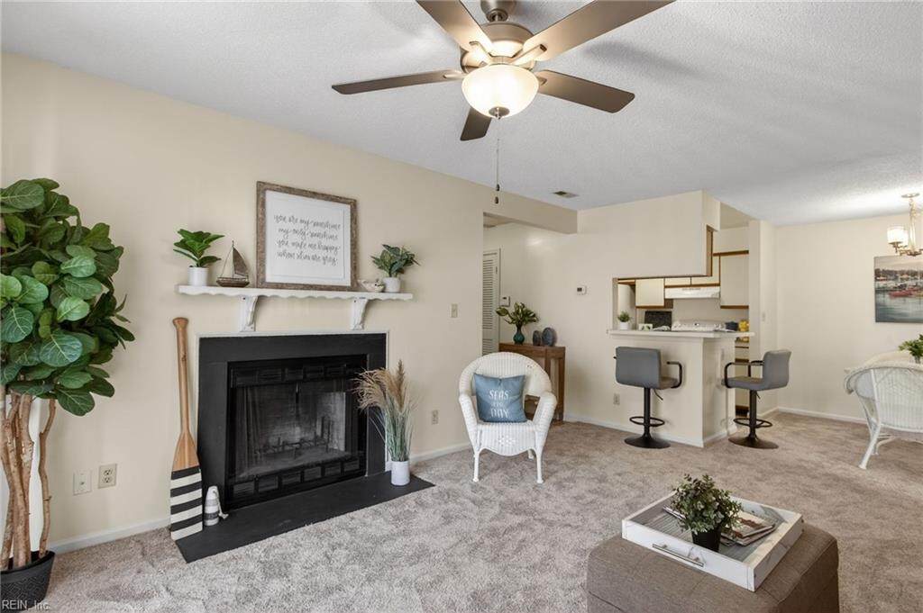 540 Pineland Cir - Photo 1
