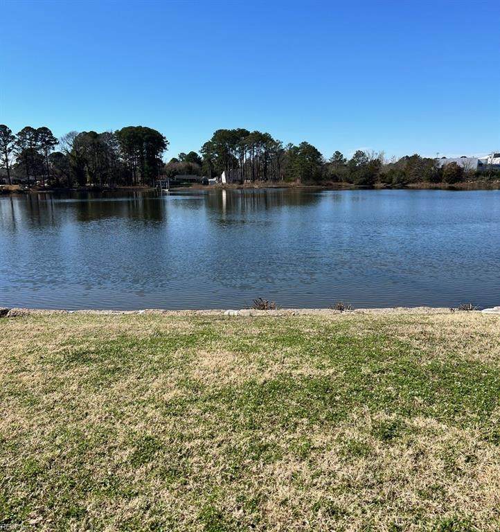 4722 Race St - Photo 1