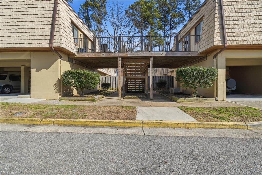 1554 Monterry Pl - Photo 1