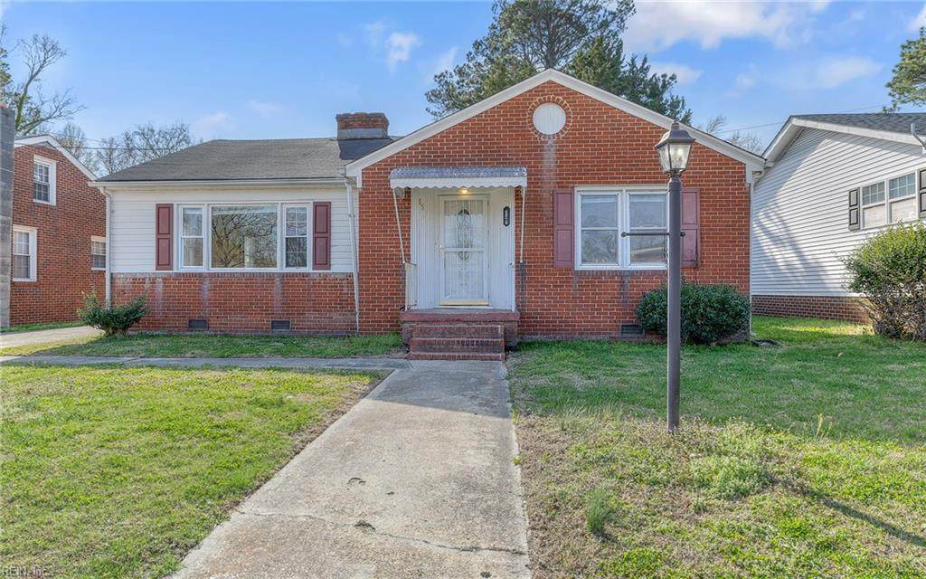 650 Hayden Dr - Photo 1