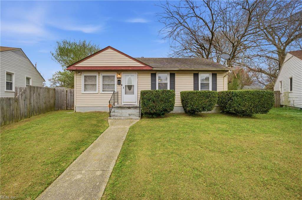 1926 Lakeland Dr - Photo 1