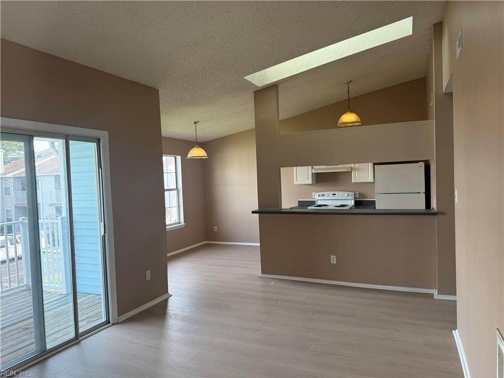 514 Wharf Ct - Photo 1
