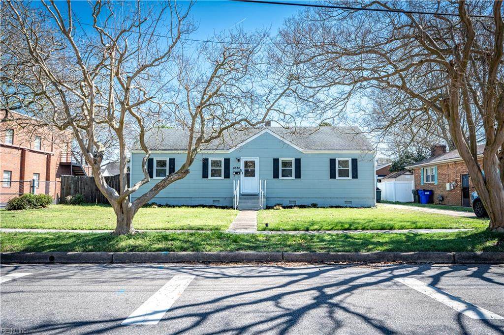 8580 Wayland St - Photo 1